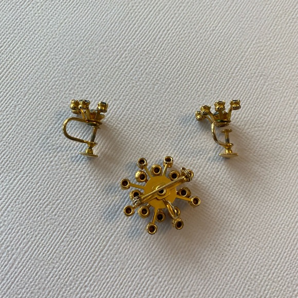 Vintage Rhinestone Snowflake Pin & Earrings - Picture 4 of 4